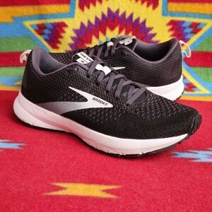 Brooks Revel 4 Womens Size 6 Black White Athletic Running Walking Shoes Sneakers